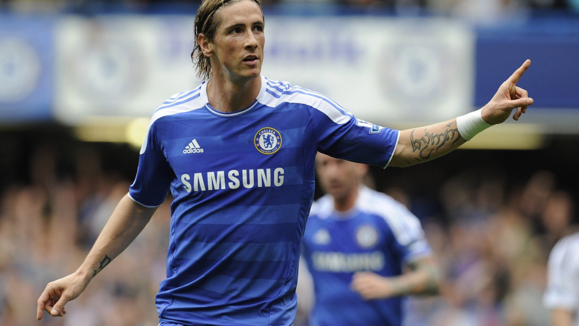 莱万多夫斯基关键节点逆转，勇士带队取胜！